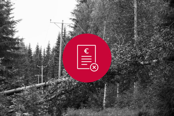 Kuvituskuva, jossa punainen laskua kuvaava ikoni ja taustalla sähkölinjalle kaatunut puu